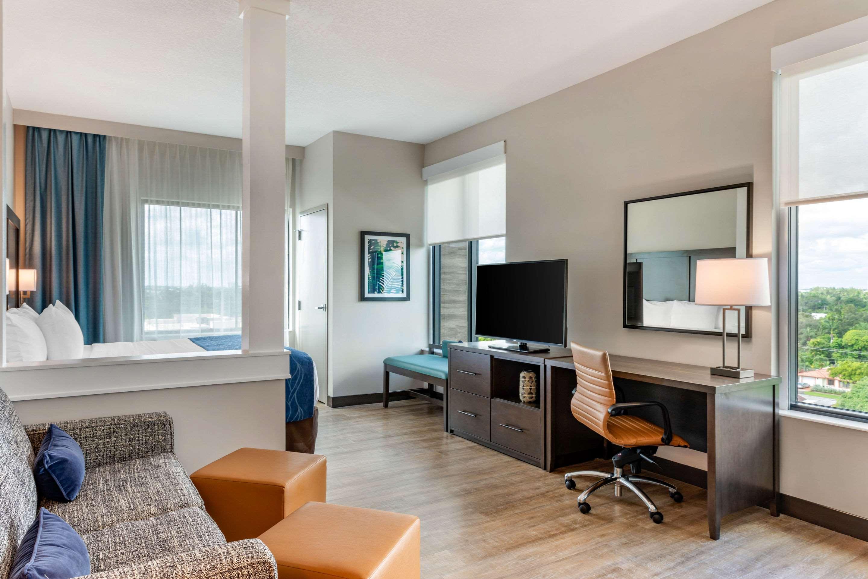 Comfort Inn & Suites Miami International Airport Exteriér fotografie